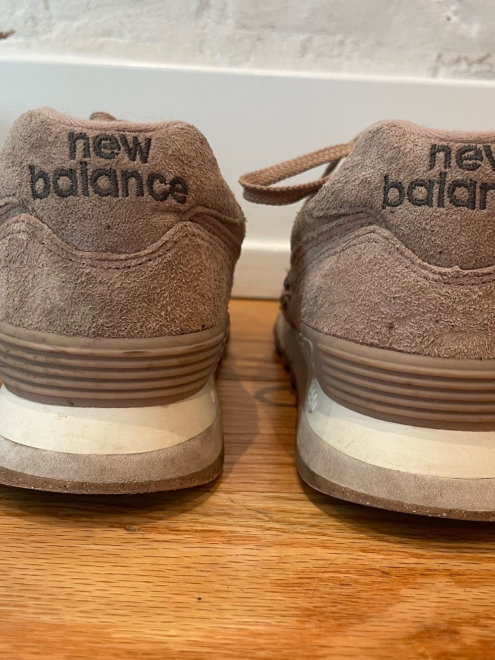 New Balance 574 v2 Sneaker - Picture 7 of 9